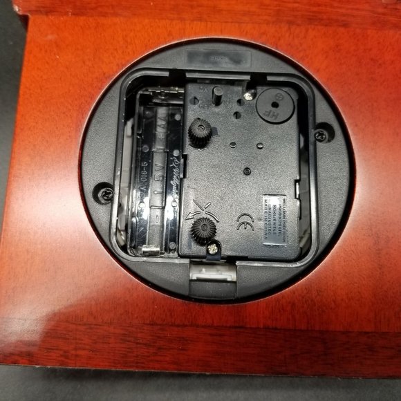 Hampton Quartz Wood Mantle Shelf Clock Time Medium Brown 4.50" WORKS - Picture 9 of 12